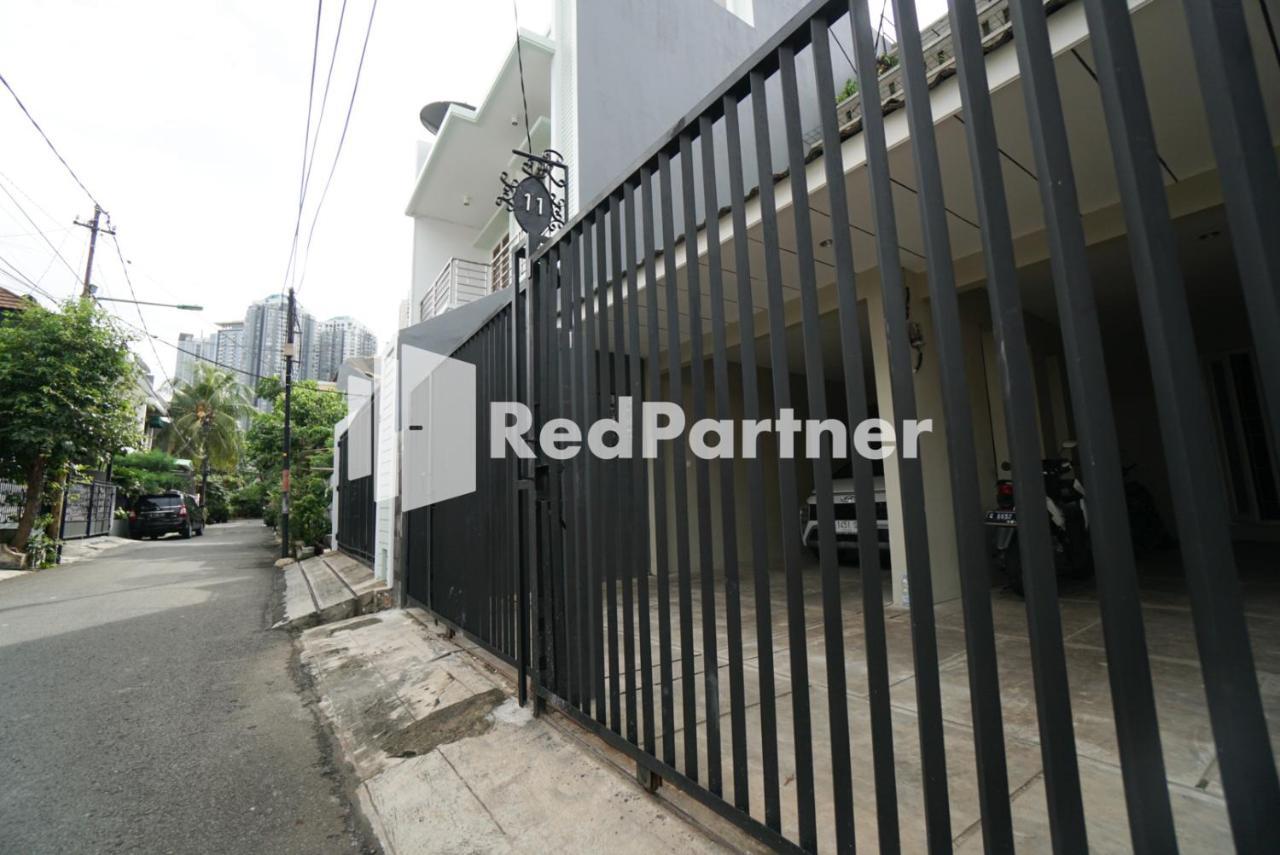 Tomang Gelong Guest House Syariah Mitra Reddoorz Jakarta Buitenkant foto